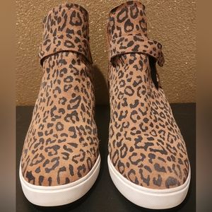 L.Paolo Women's Wedges